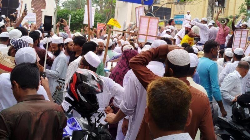 ফয়জুল করিমকে বরিশালের মেয়র করতে বিক্ষোভ, জামানত হারানো প্রার্থীর মামলা